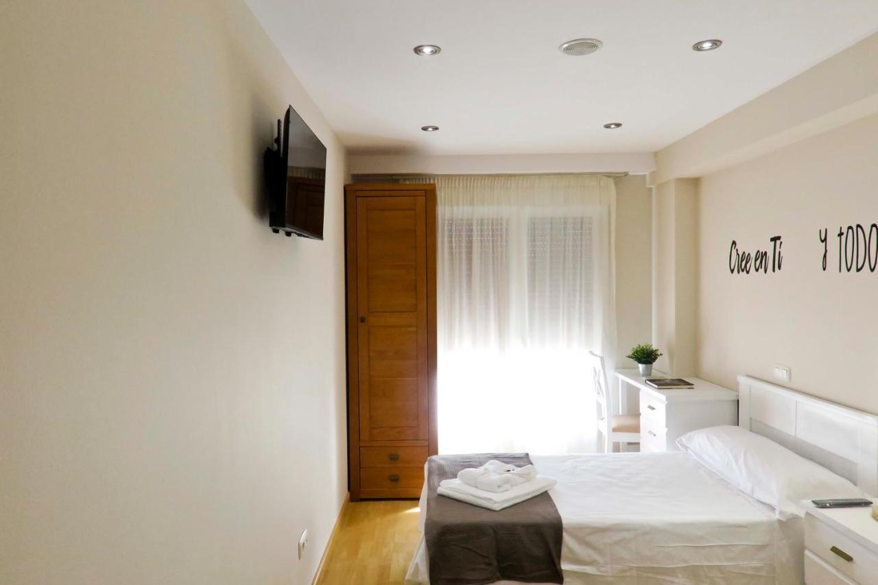 Habitaciones Albero Toro Luaran gambar